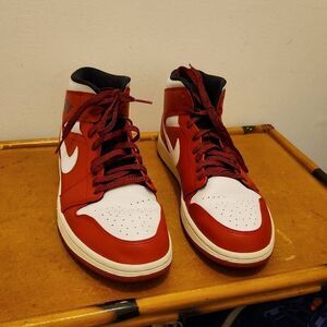 Rare Nike Air Jordan 1Mid Chicago Gym Red Sneakers Size 11